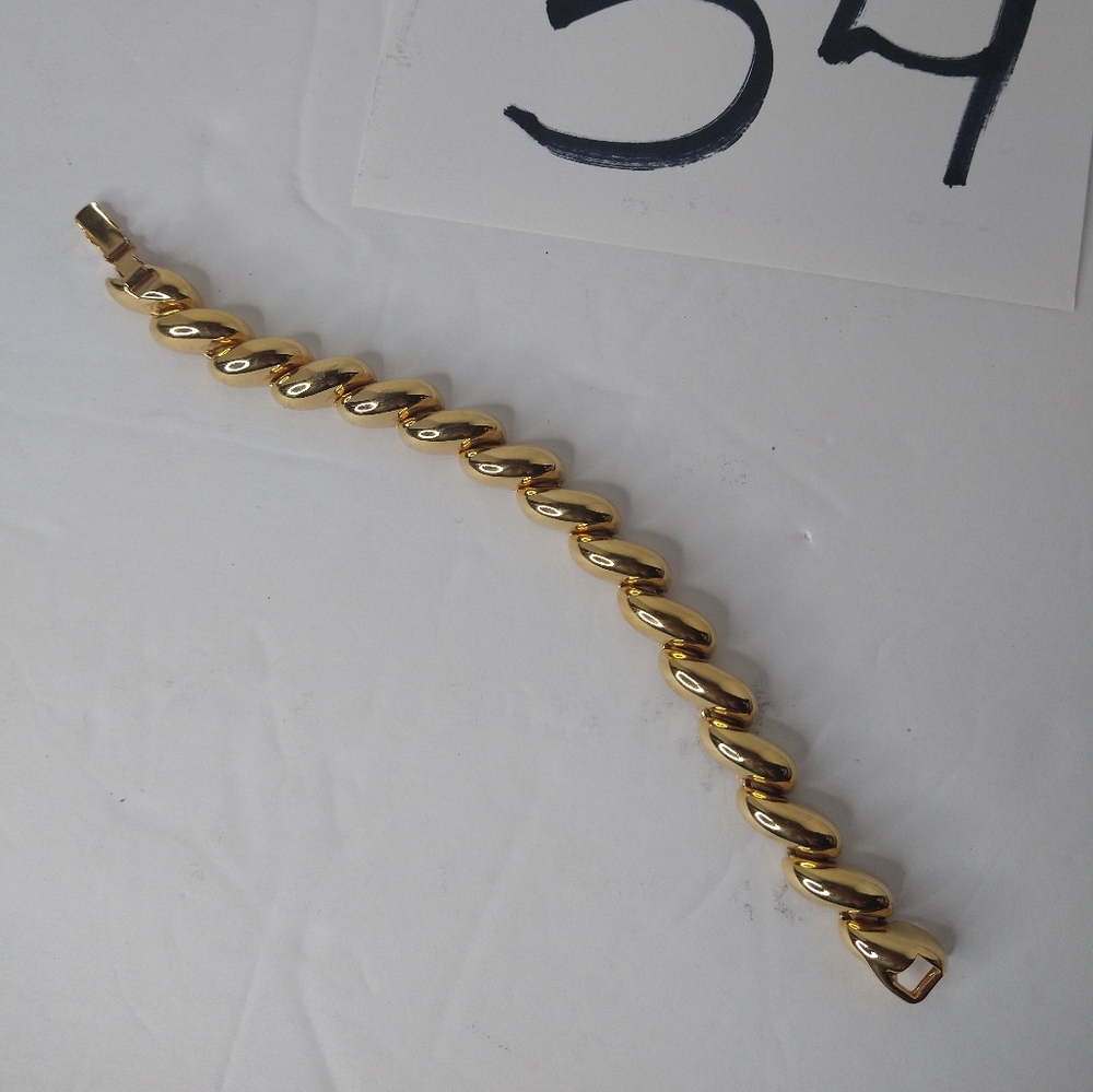St John Link Bracelet Gold Tone 7 1/2" Women's Lady Jewelry